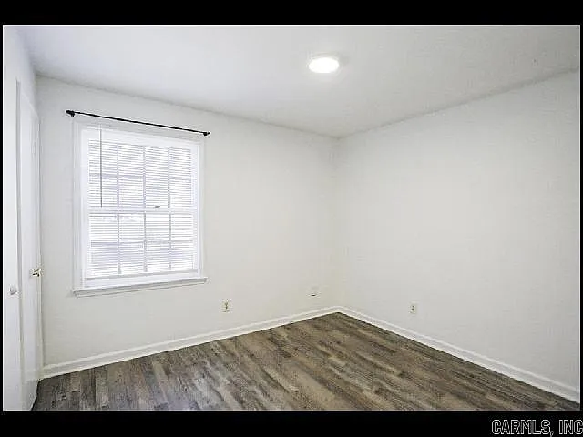 7202 Illinois St — Photo 11