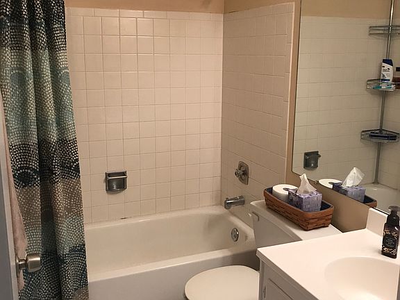 3rd image of 271 Kings Mill Ct Unit B2