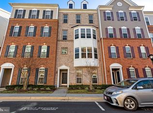 43821 Kingston Station Ter, Ashburn, VA 20148