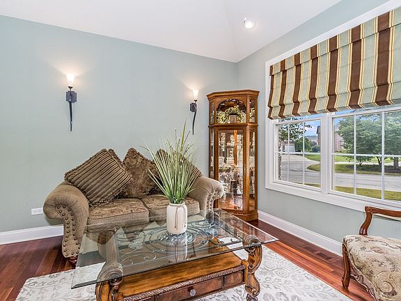 3rd image of 21002 S Kenmare Dr