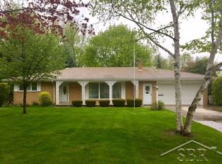 4886 Henry Dr, Saginaw, MI