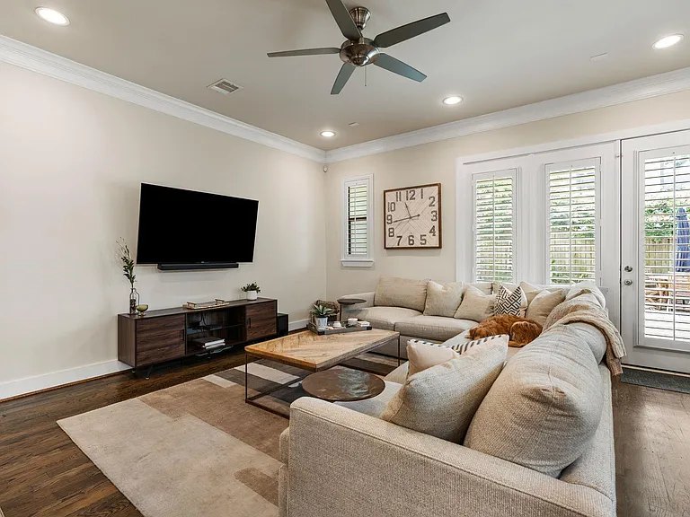 4205 Koehler St #B — Photo 4