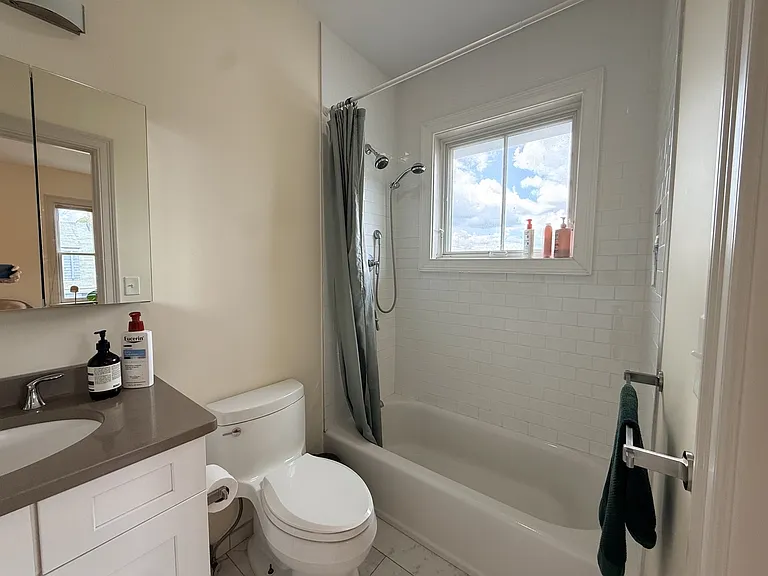 48 Cameron Ave #2 — Photo 7