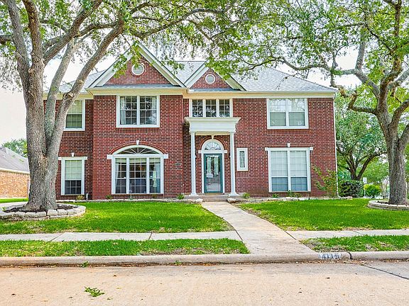 2nd image of 4115 Mainsail Cir