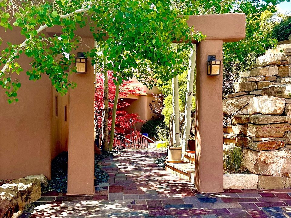 1st image of 1284 Camino De Cruz Blanca