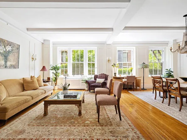 120 W 70th St APT 1D, Manhattan, NY 10023