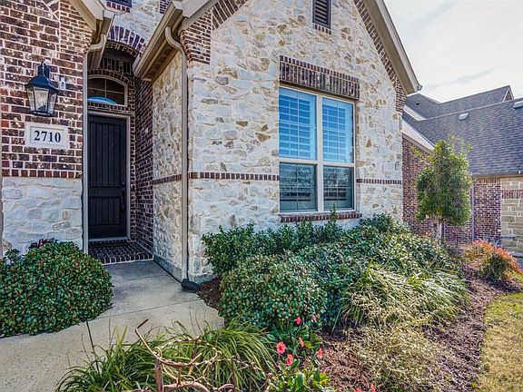 3rd image of 2710 Pointview Ct