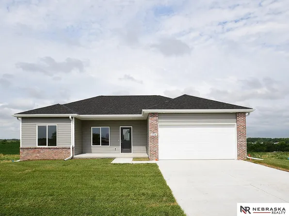 1716 Morgan Dr, Nebraska City, NE 68410