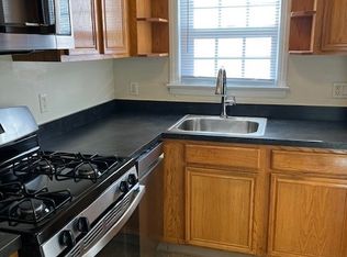 60 Knickerbocker Rd APT 5, Dumont, NJ 07628