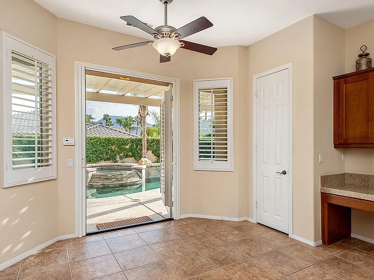 49 Vista Mirage Way — Photo 14