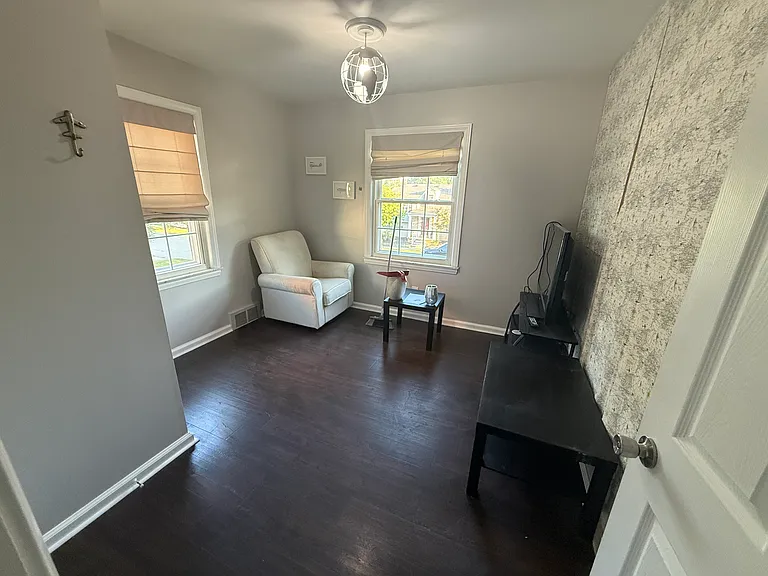 23450 Wilson Ave — Photo 12
