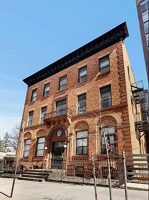 Rented by Compass | media 11