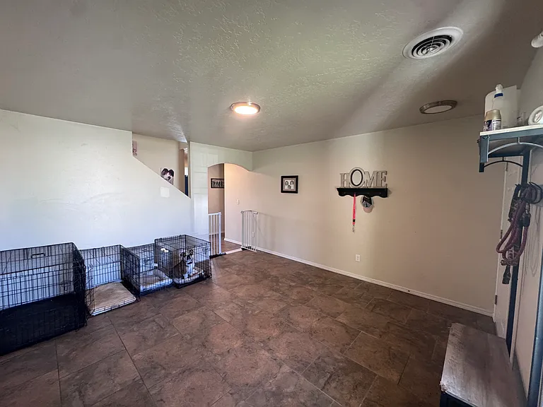 1131 SW Independence — Photo 5
