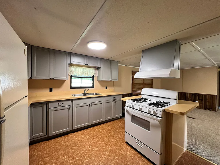 14250 Tiki Ln — Photo 10