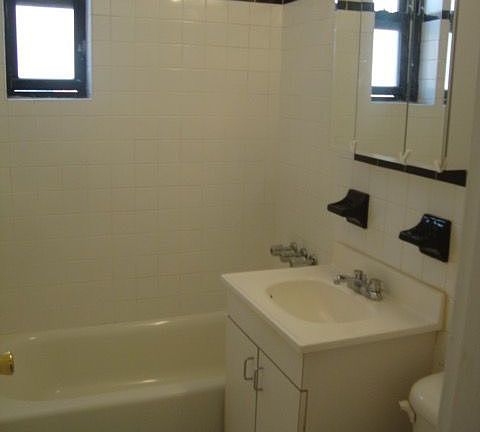 5th image of 8531 120th St APT 4B