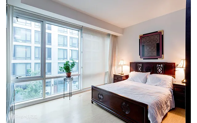 Sold by Douglas Elliman | media 17