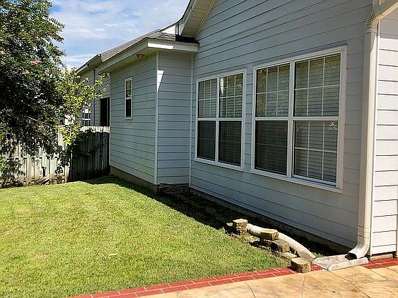 3rd image of 3360 Cameron Chase Dr