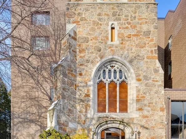 321 Harvard St APT 307, Cambridge, MA 02139