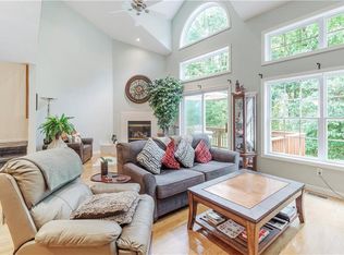 29 Alpine Way, North Smithfield, RI 02896