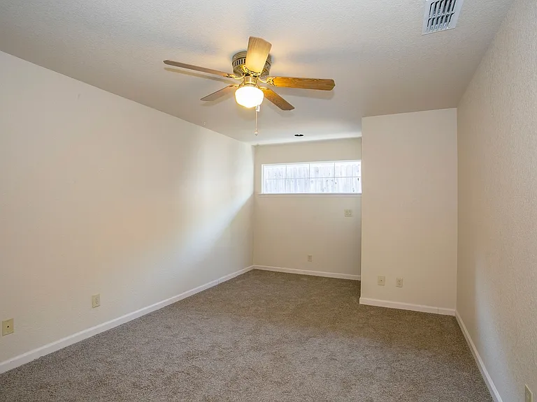 5809 Lincoln Ave — Photo 16