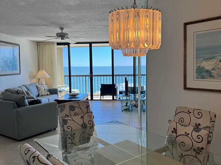 9500 S Ocean Dr #Penthouse 09 — Photo 3