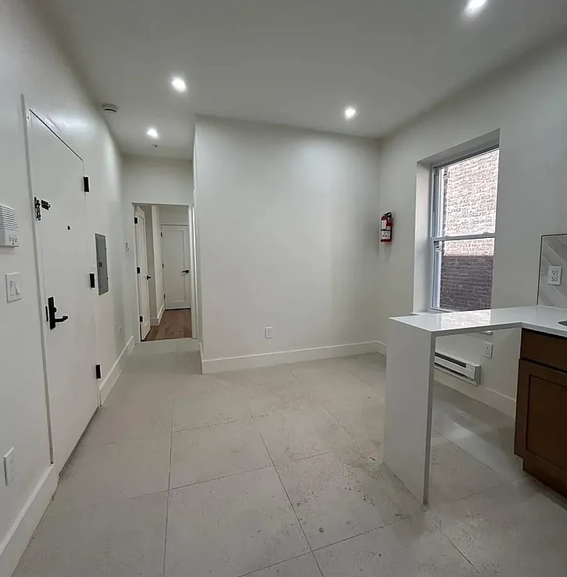 2 bed, $2,025 — Photo 2