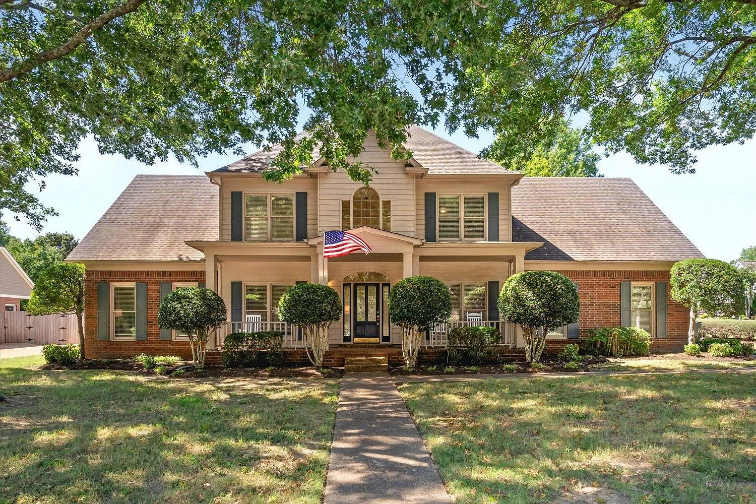 4 bed, 3.5 bath, 3608 sqft, $3,500 — Photo 1