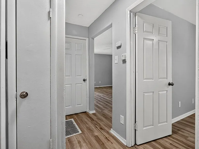 7534 Blanding Dr — Photo 10