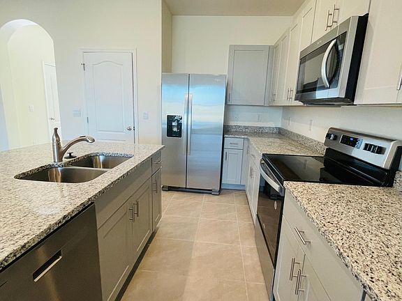 5th image of 1371 Isleta Loop