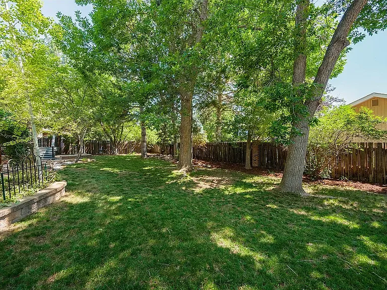 3242 Grovewood Dr — Photo 1