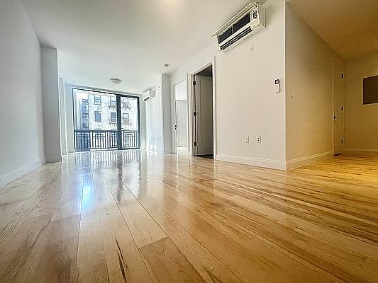 3rd image of 564 Saint Johns Pl #3I5