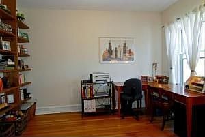 5th image of 119 B Pleasant St Oak Park Il #60302