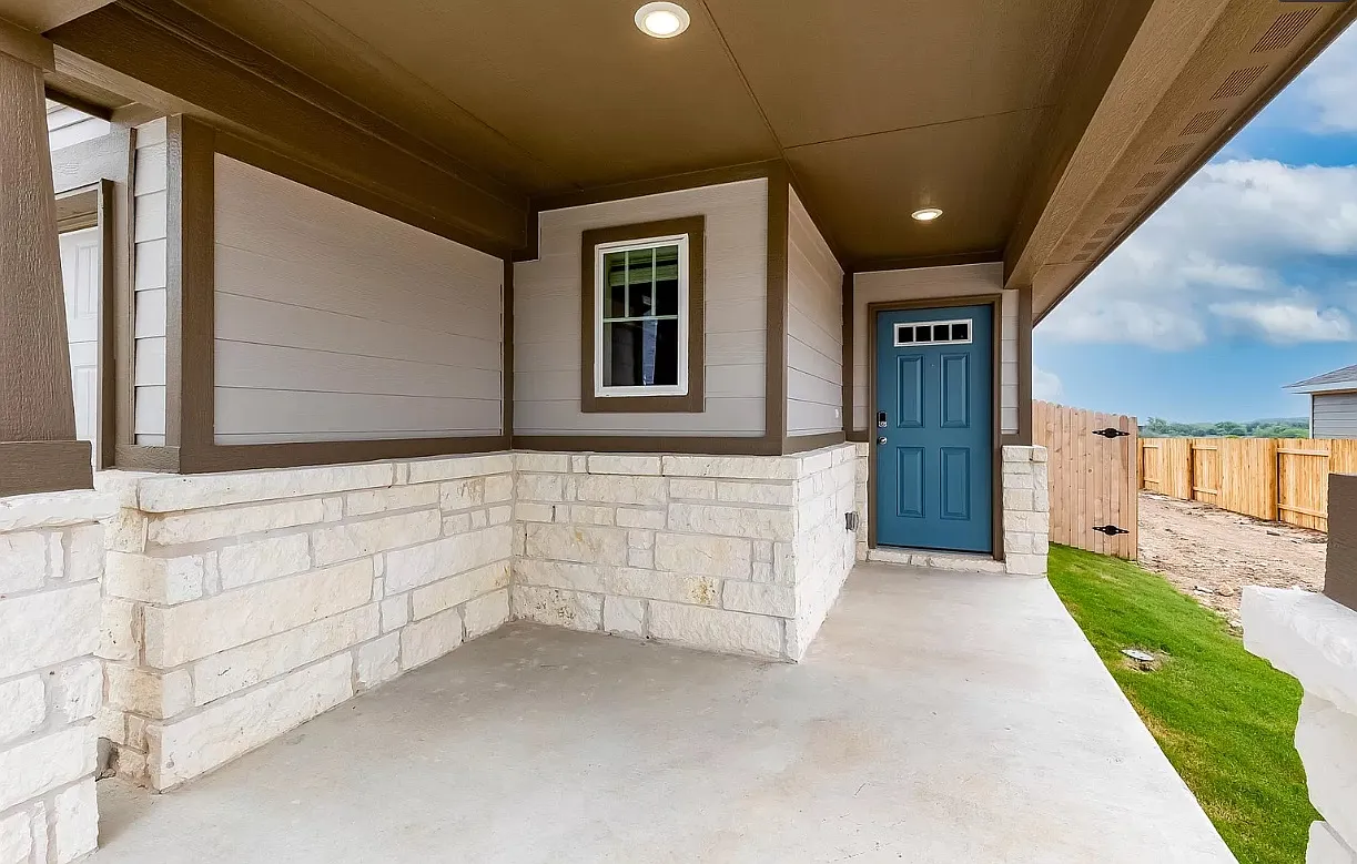 3 bed, 1440 sqft, $2,000 — Photo 3