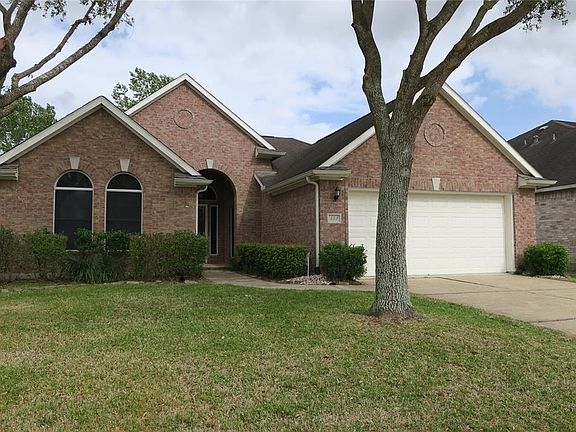 2nd image of 552 Cedar Fork Dr