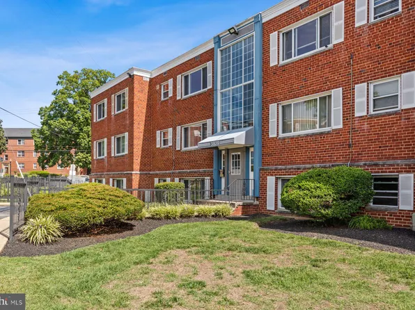 3839 Hamilton St #K-301, Hyattsville, MD 20781