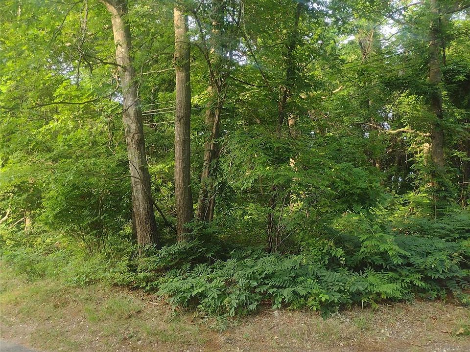 1st image of Cedar Ln