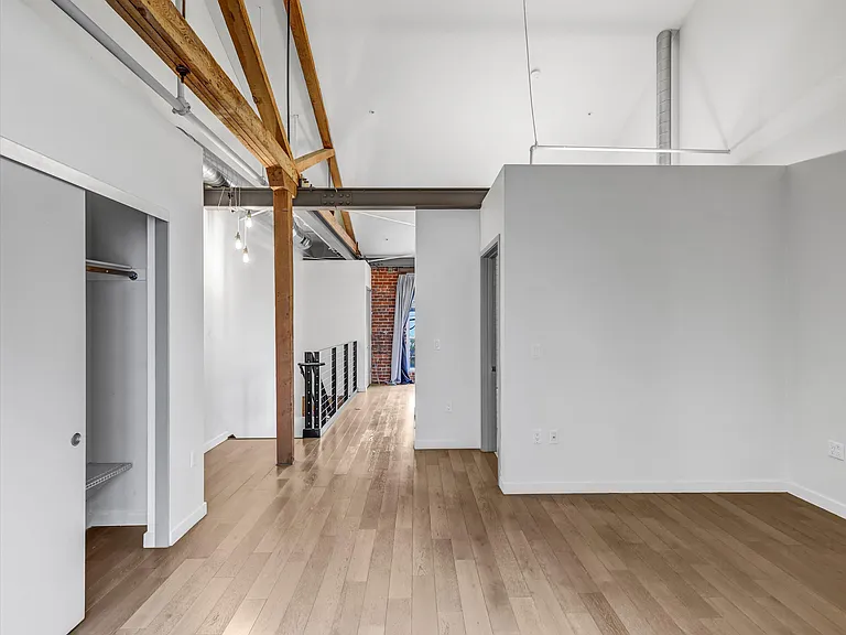 527 Molino St #110 — Photo 16