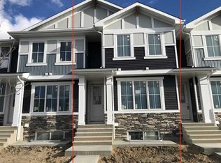 334 W Sundown Rd, Cochrane, AB T4C2T2