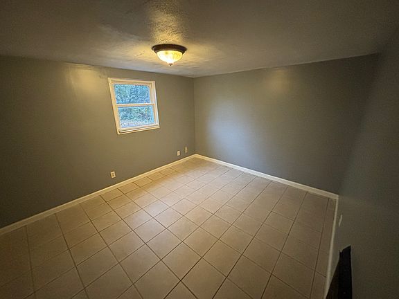 3rd image of 212 Marietta St #1.5