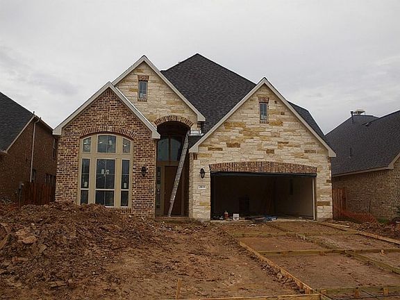 2nd image of 2819 Walnut Crest Dr