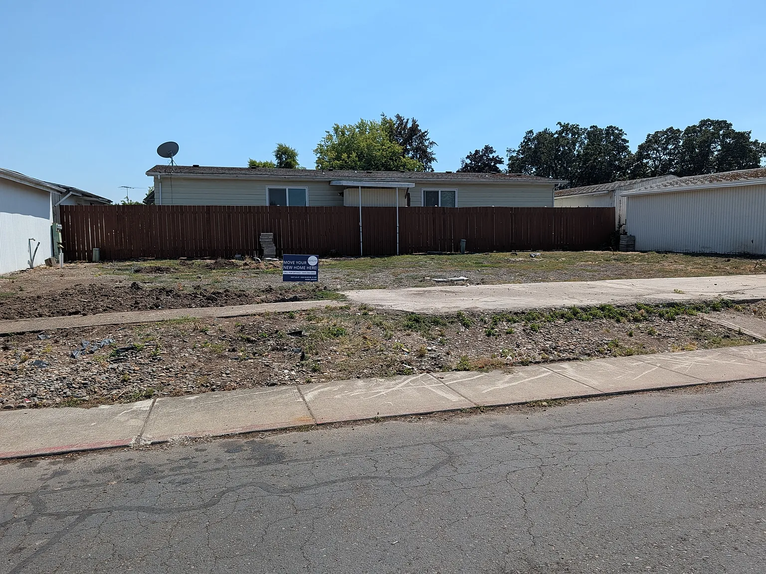 5355 River Rd N — Photo 3