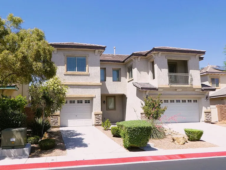 4054 Lower Saxon Ave — Photo 1