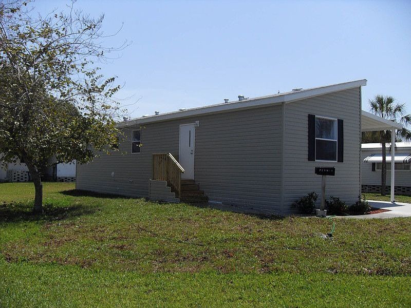 2nd image of 7427 Lakeshore Dr