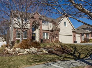 17614 Riggs St, Omaha, NE 68135