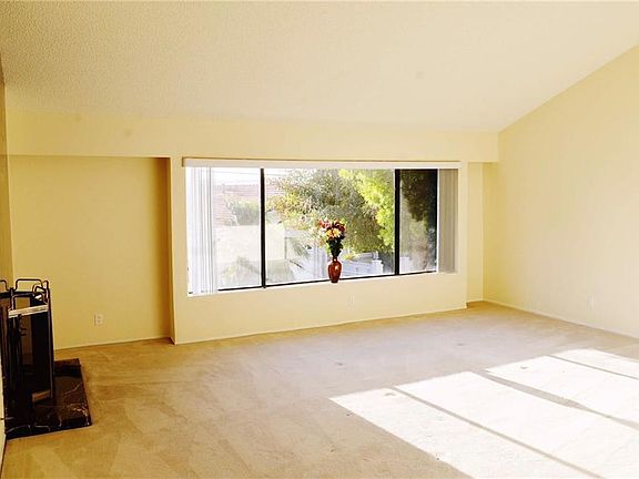 5th image of 5214 Calatrana Dr
