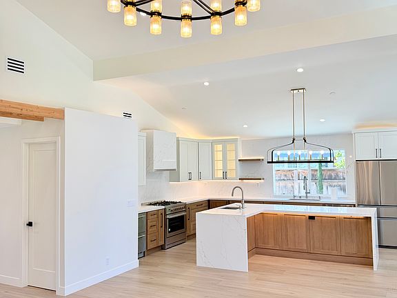 4th image of 14772 Briarcliff Pl