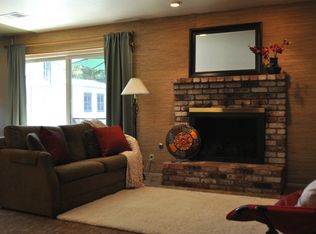 971 Peach Ct, Hollister, CA