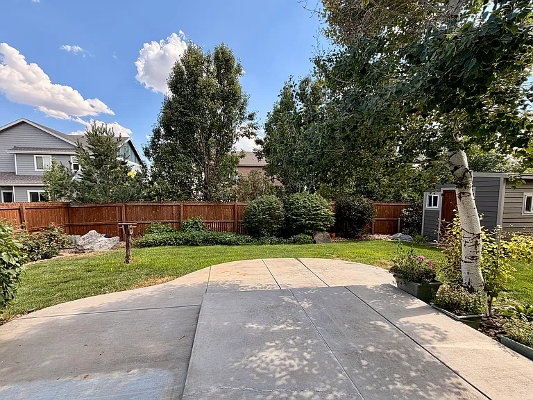 2760 Bridle Dr — Photo 9