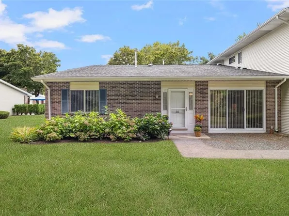 311 Chatham Cir, Warwick, RI 02886