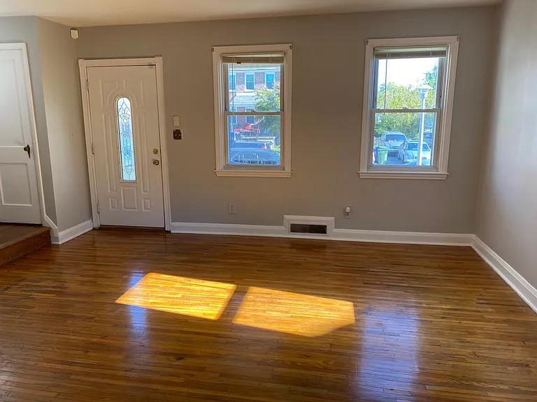 2907 Glendale Ave — Photo 25
